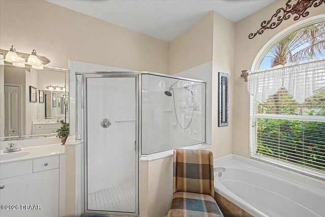 11 Crescent Lake Way, Ormond Beach, FL 32174