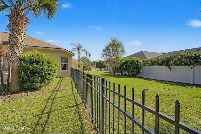 11 Crescent Lake Way, Ormond Beach, FL 32174