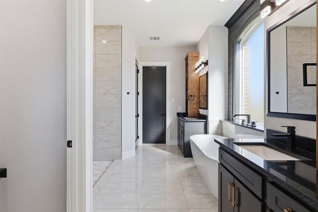 906 Tannehill Way, Athens, TX 75751