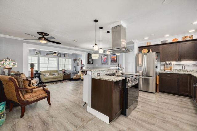 6012 TANGERINE AVENUE S, Gulfport, FL 33707