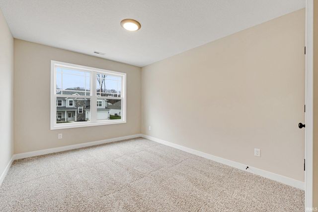 4805 Falcon Parkway, New Haven, IN 46774