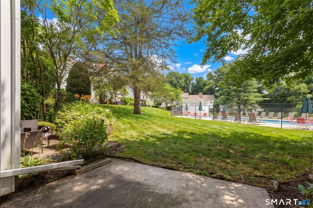 1 East Hayestown Road 33, Danbury, CT 06811