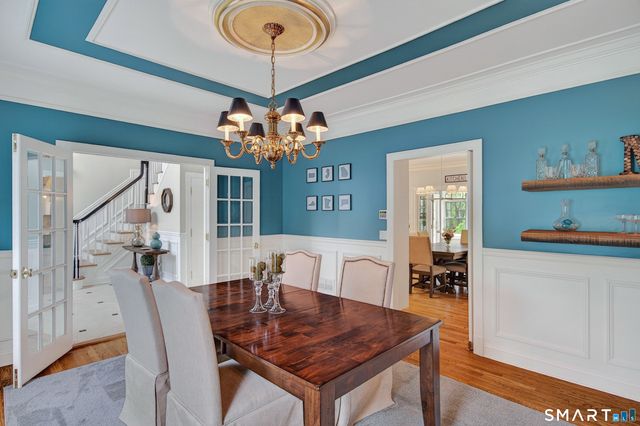 16 Farm Meadow Road, Newtown, CT 06470