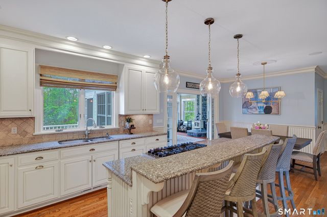 16 Farm Meadow Road, Newtown, CT 06470