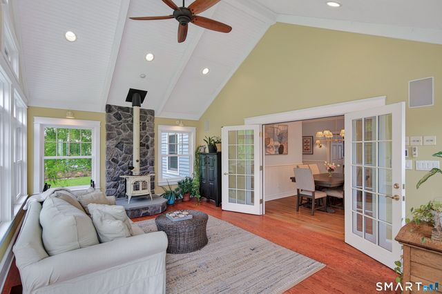 16 Farm Meadow Road, Newtown, CT 06470