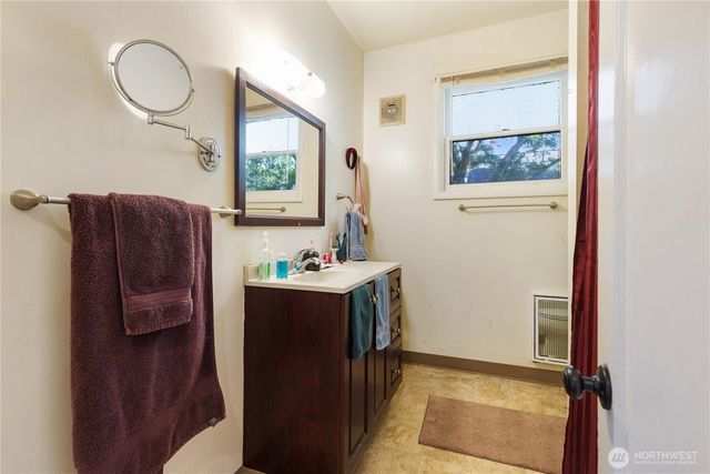 3008 Meridian Street, Bellingham, WA 98225