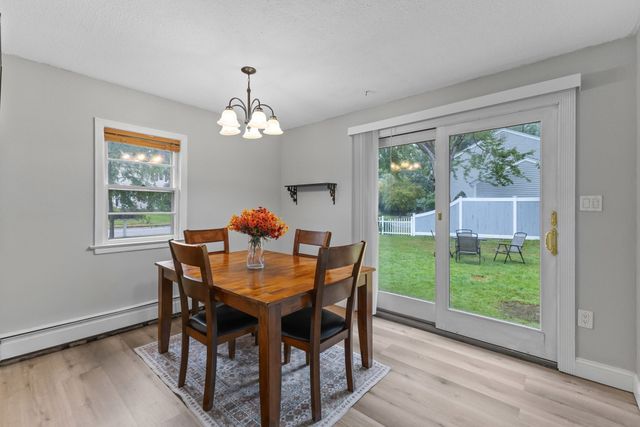 30 Bellridge Dr, Shrewsbury, MA 01545