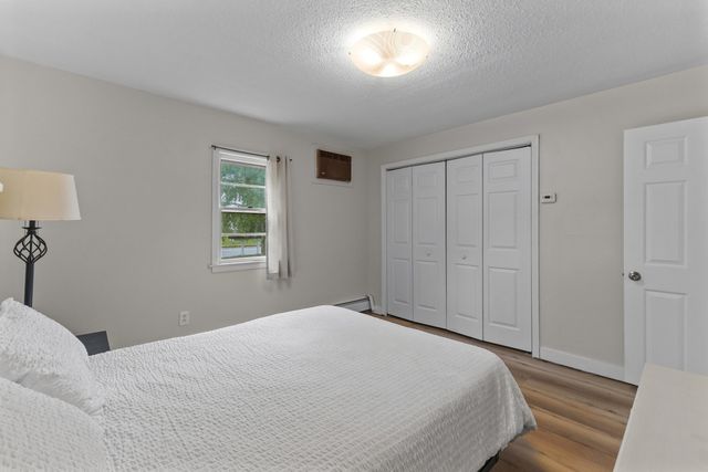 30 Bellridge Dr, Shrewsbury, MA 01545