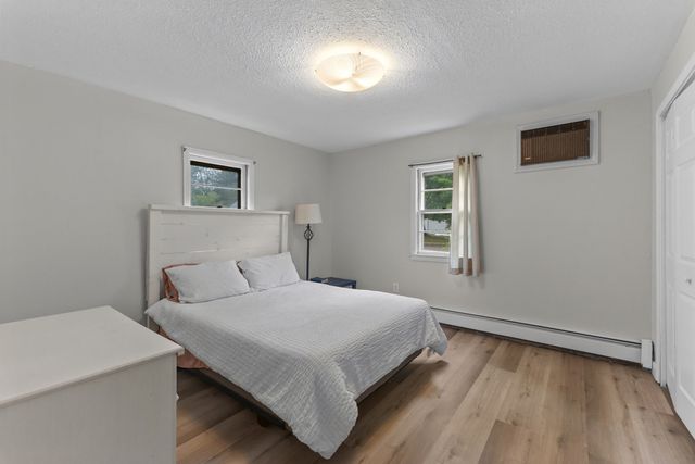 30 Bellridge Dr, Shrewsbury, MA 01545