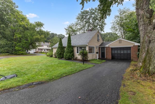 30 Bellridge Dr, Shrewsbury, MA 01545