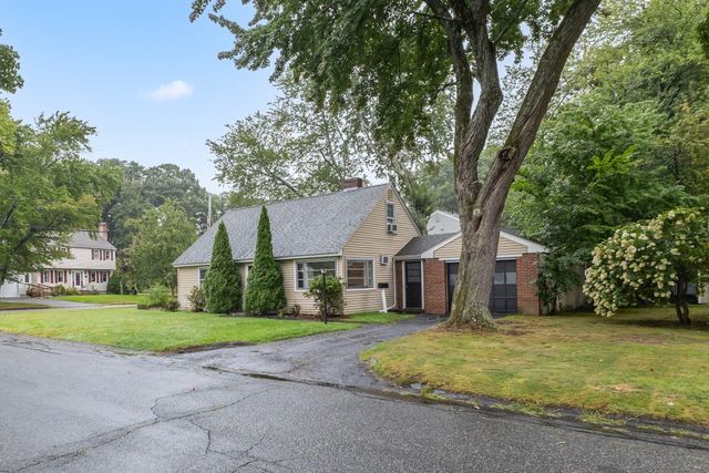 30 Bellridge Dr, Shrewsbury, MA 01545