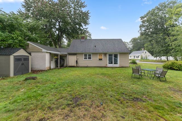 30 Bellridge Dr, Shrewsbury, MA 01545