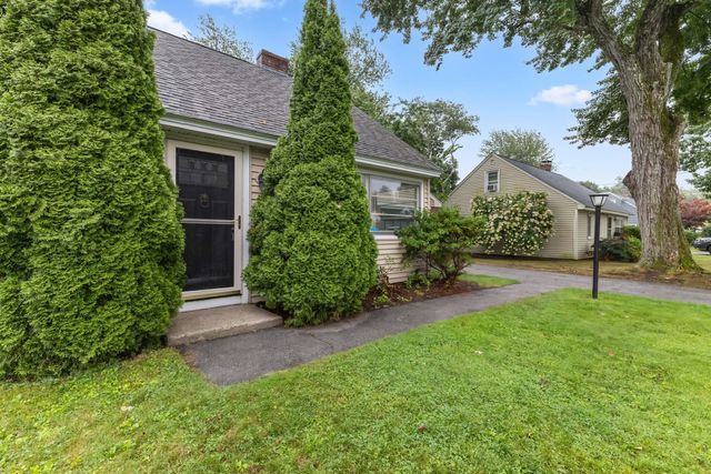 30 Bellridge Dr, Shrewsbury, MA 01545