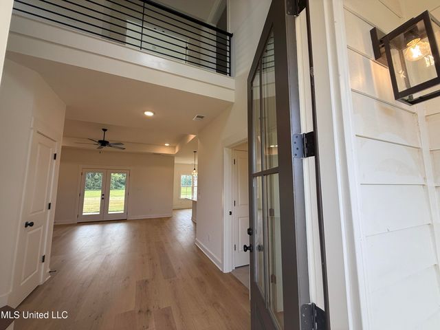 809 Wells Drive, Hernando, MS 38632
