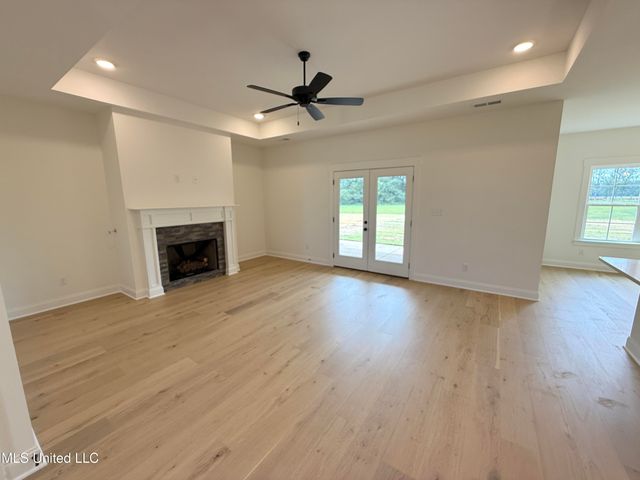 809 Wells Drive, Hernando, MS 38632