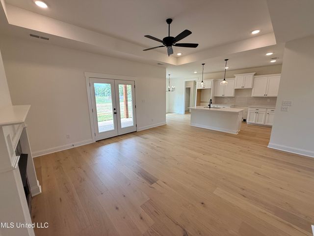 809 Wells Drive, Hernando, MS 38632