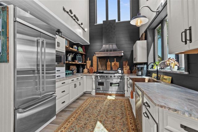 2754 HARBOR LIGHTS LANE, Suamico, WI 54173