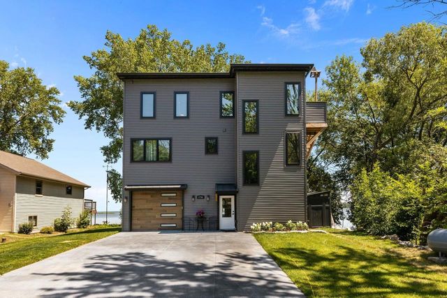 2754 HARBOR LIGHTS LANE, Suamico, WI 54173