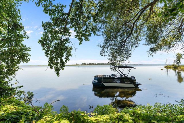 2754 HARBOR LIGHTS LANE, Suamico, WI 54173