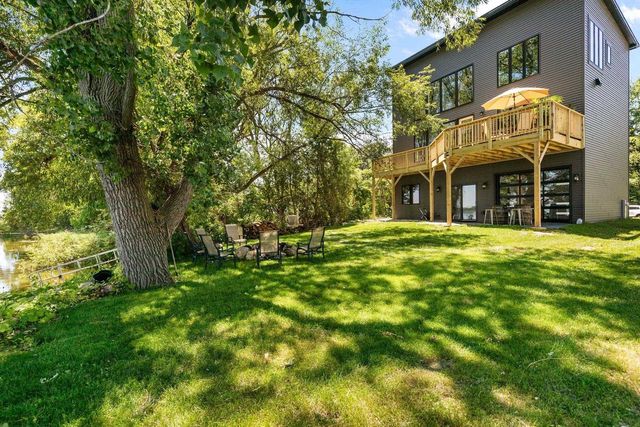 2754 HARBOR LIGHTS LANE, Suamico, WI 54173