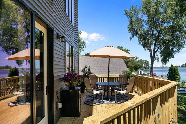 2754 HARBOR LIGHTS LANE, Suamico, WI 54173