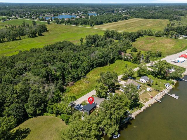 2754 HARBOR LIGHTS LANE, Suamico, WI 54173