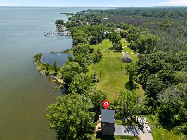 2754 HARBOR LIGHTS LANE, Suamico, WI 54173