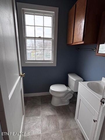 1937 W Gilbert Lane, Knoxville, TN 37920