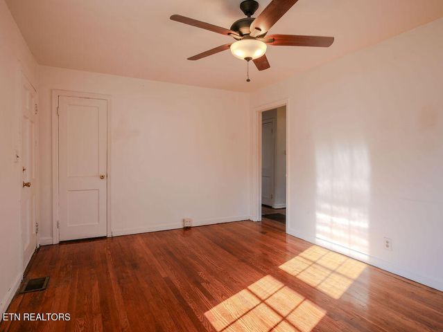 1937 W Gilbert Lane, Knoxville, TN 37920