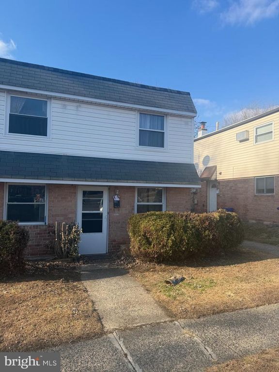 2638 PARKSIDE TER, Brookhaven, PA 19015