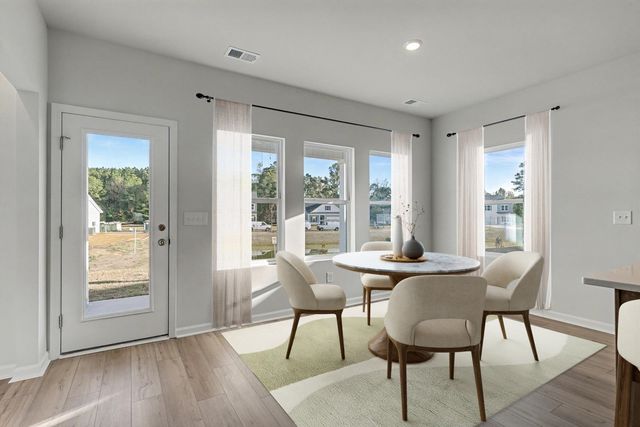 1118 Hainer Place Dr, Conway, SC 29526