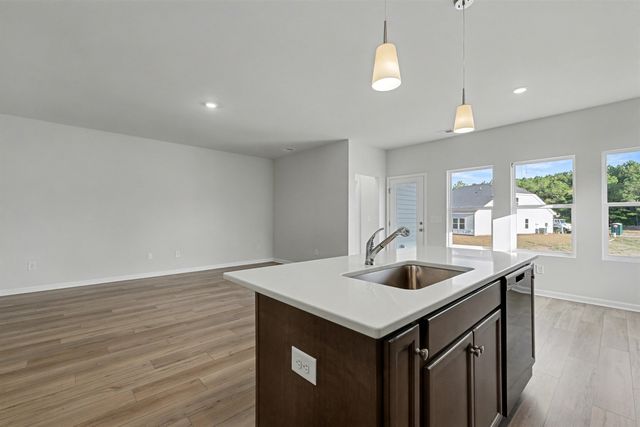 1118 Hainer Place Dr, Conway, SC 29526