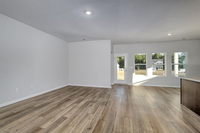 1118 Hainer Place Dr, Conway, SC 29526