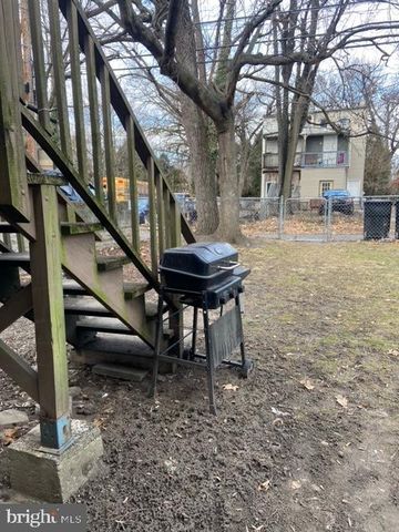 1326 STATE ST, Harrisburg, PA 17103