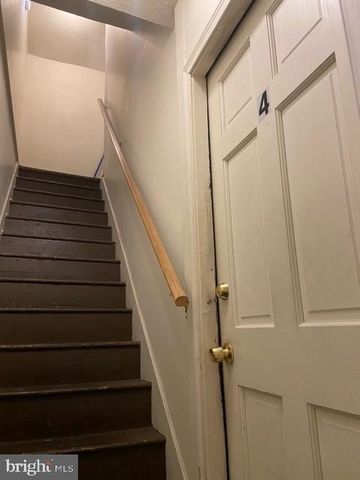1326 STATE ST, Harrisburg, PA 17103