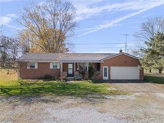 10519 Poorman Street SW, Navarre, OH 44662