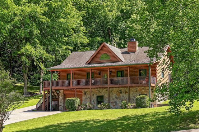 110 Baymont Dr, Lancaster, TN 38569