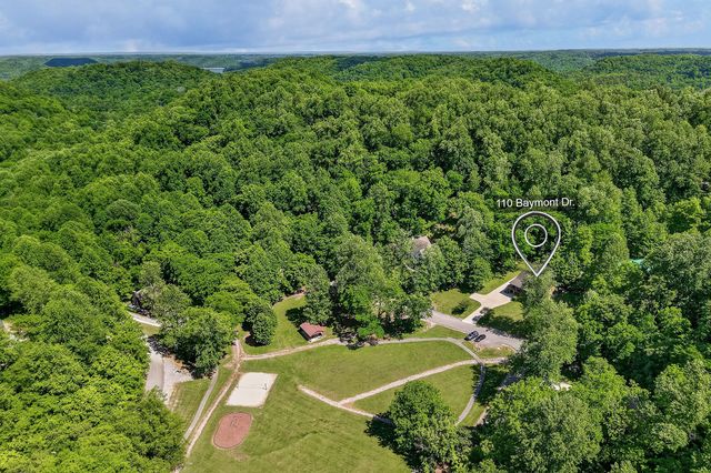 110 Baymont Dr, Lancaster, TN 38569