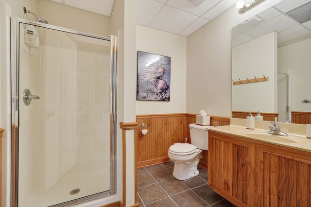 110 Baymont Dr, Lancaster, TN 38569