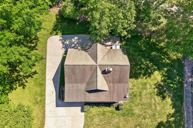 110 Baymont Dr, Lancaster, TN 38569