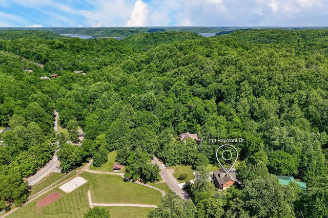 110 Baymont Dr, Lancaster, TN 38569