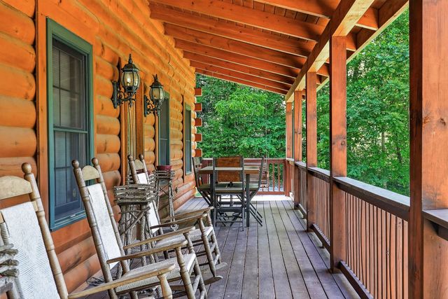 110 Baymont Dr, Lancaster, TN 38569