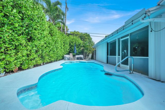 10015 DAISY Avenue, Palm Beach Gardens, FL 33410