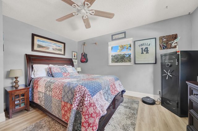 10015 DAISY Avenue, Palm Beach Gardens, FL 33410