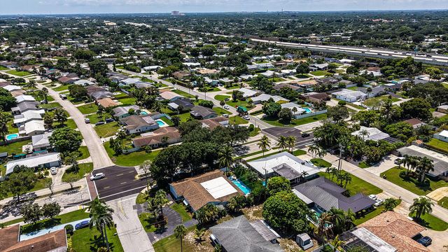 10015 DAISY Avenue, Palm Beach Gardens, FL 33410