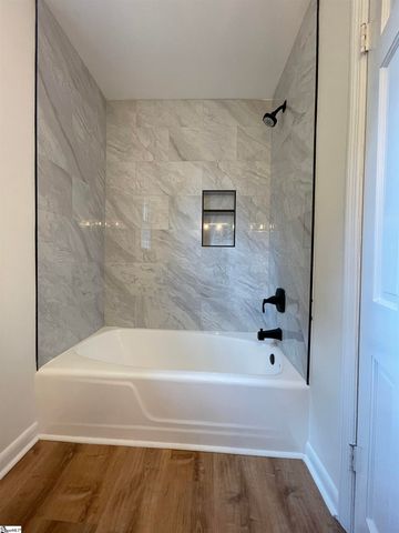 404 Mockingbird Lane, Spartanburg, SC 29307