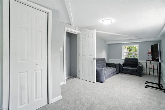 52 Sycamore AVE, Newport News, VA 23607