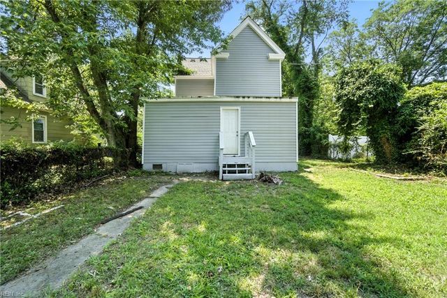 52 Sycamore AVE, Newport News, VA 23607
