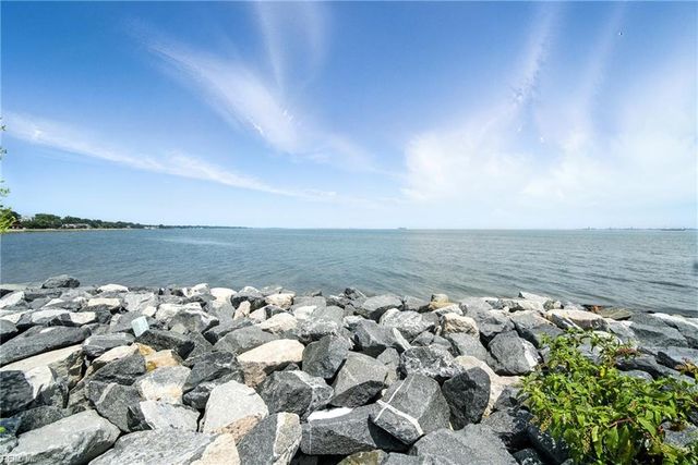 52 Sycamore AVE, Newport News, VA 23607