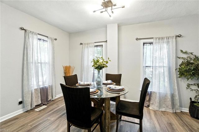52 Sycamore AVE, Newport News, VA 23607